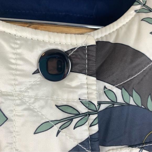 Tory Burch Piper Puffer Vest Floral Navy Reversible Quilted Down Filled Size 12 - Picture 5 of 15